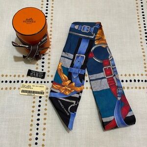 Hermes Twilly scarf grand manege 86 cm x 5 cm